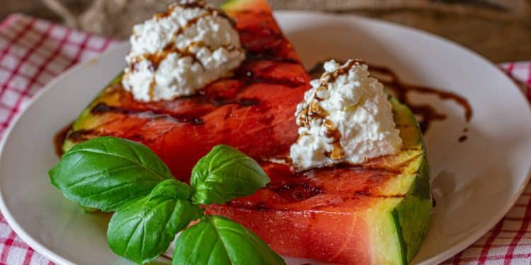 9 Weird Food Combos That Weirdly Work